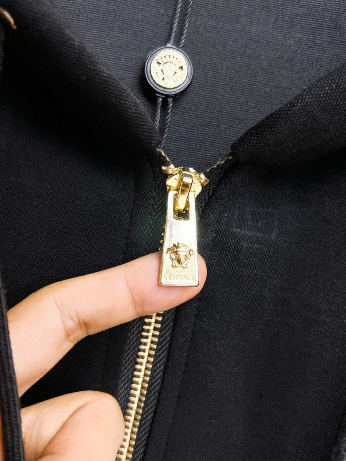Tracksuit - Image 4