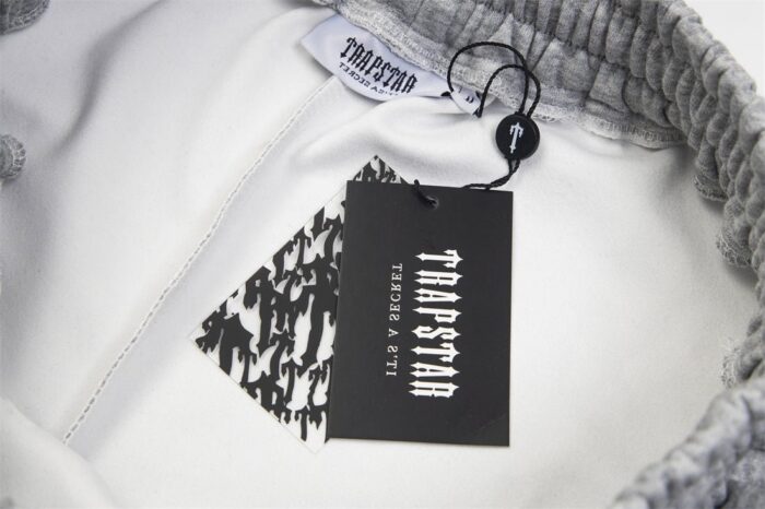 Tracksuit - Image 5