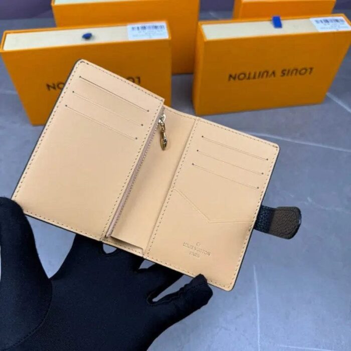 Wallet - Image 4