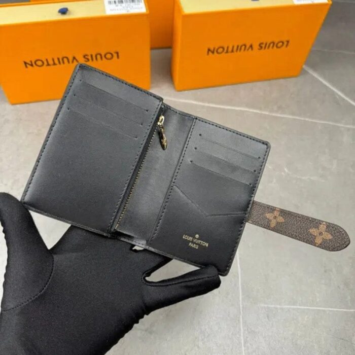 Wallet - Image 5