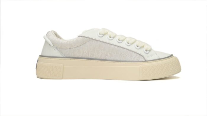B33 - Image 3