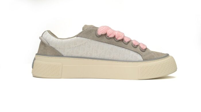 B33 - Image 3