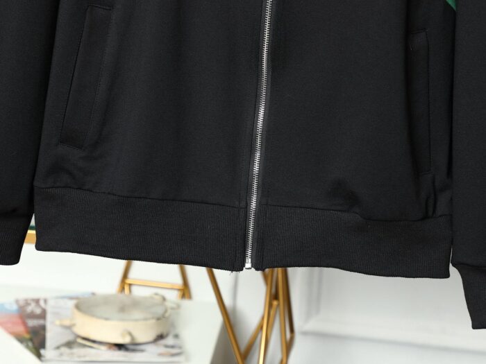 Tracksuit - Image 4