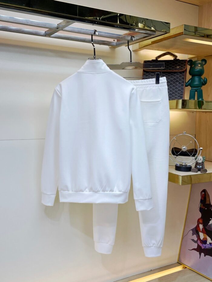 Tracksuit - Image 4