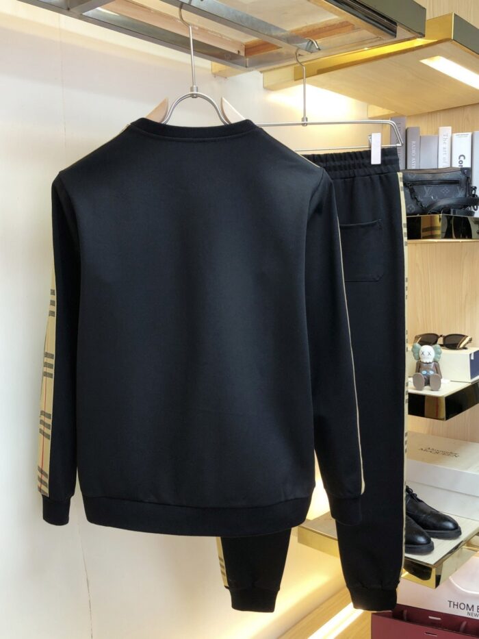 Tracksuit - Image 8