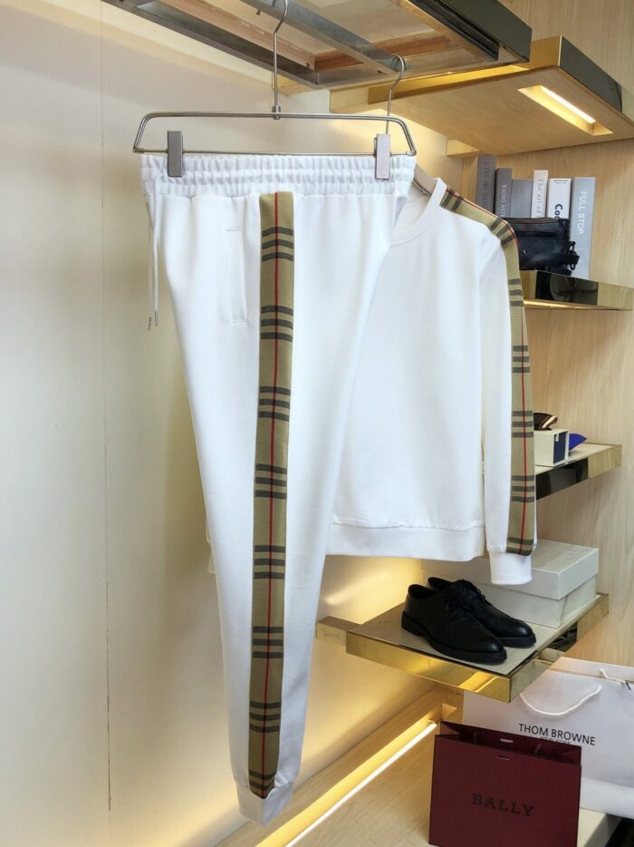 Tracksuit - Image 3