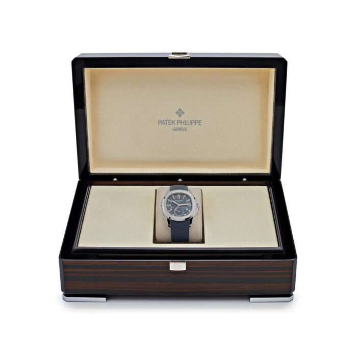 Aquanaut 5164G-001 'Travel Time' White Gold Blue-Gray Dial (2024) - Image 2
