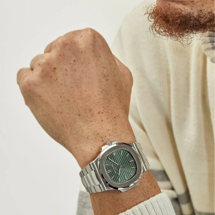 Nautilus 5711/1A-014 Steel Green Dial (2021) - Image 4