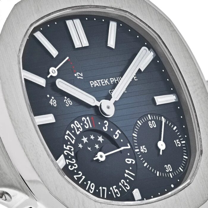 Nautilus 5712/1A-001 Moon Phase Steel Blue Dial (2021) - Image 8