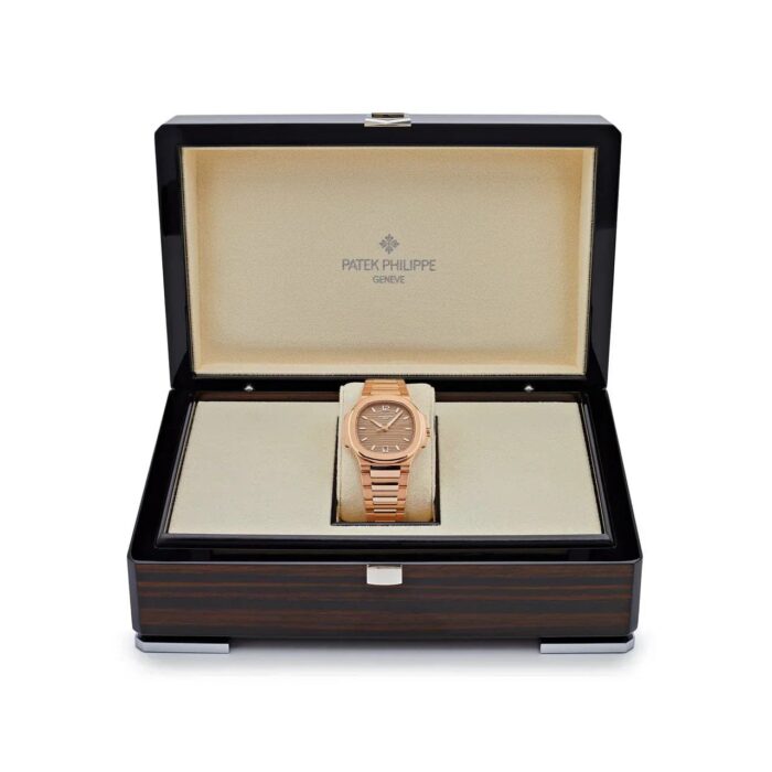 Nautilus 7118/1R-010 'Ladies' Rose Gold Golden Dial (2021) - Image 2