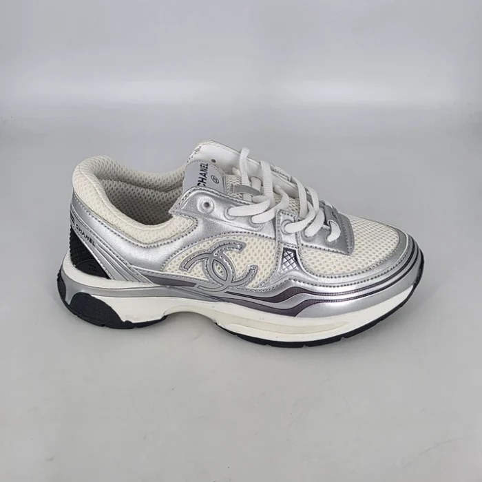 Metallic CC Runner - Image 4